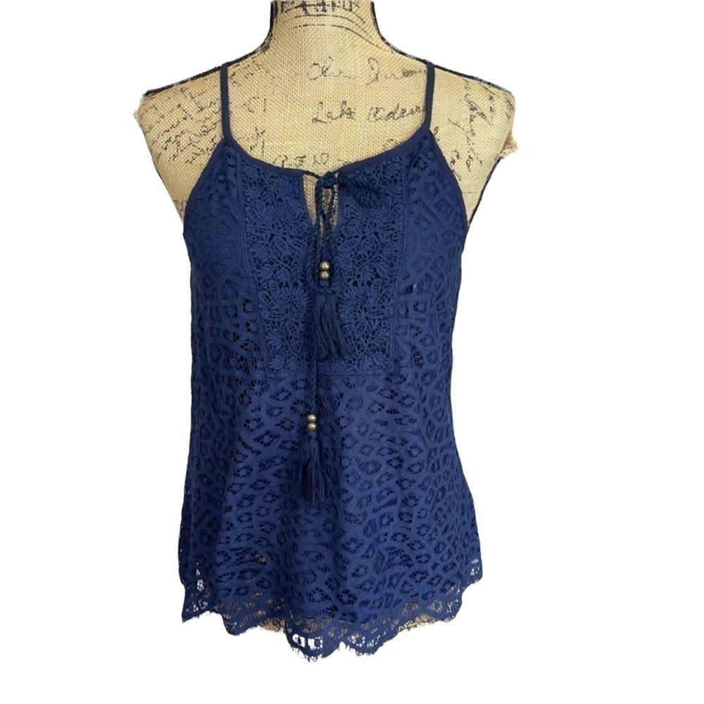 ROMEO and Juliet Lace Boho Tank Top Navy Keyhole Tassel Blouse